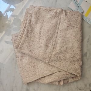 BNWT M Zella high waist live in leggings beige reptile